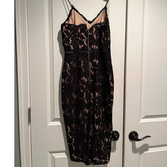 Black Jarlo Cami Strap Allover Floral Lace Midi Dress, size 4 - Picture 2 of 6